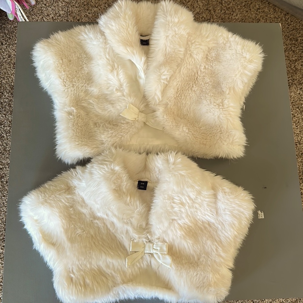 Gap faux fur bolero vest